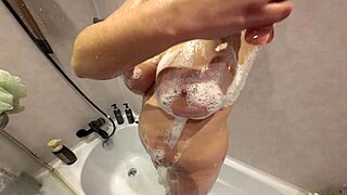 Teen 18+ Shows Best Boobs In Homemade Video For Jerking Off