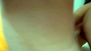 sexy ass lvsexy has a shaved pussy for hot sex 😍