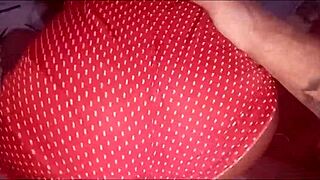 Amigo do meu marido veio busca um dinheirro aqui em casa estava sosinha e me fodeu