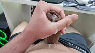 young twink jerks off solo in homemade brazilian scene