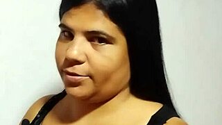 Extraño me ayuda y me aconseja y termina dándome una buena cogida en mi delicioso coño porno español