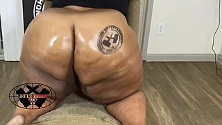 Poundhardxxx com model chubby supreme, want to be pounded?