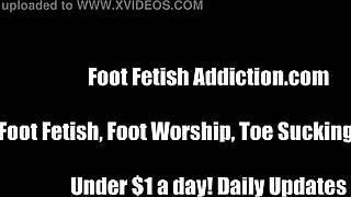 Jerk Off While Sucking My White Toes