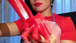 Hey, wanna hear my latex glove fetish ASMR?