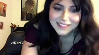 Hot chubby brunette tranny beats her meat on webcam. This cute shemale chills while masturbating her cock.