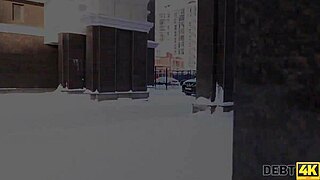 agent fucks blonde debtor