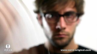 Wow, check this sexy ass girl dancing! Her moves are pure fire!