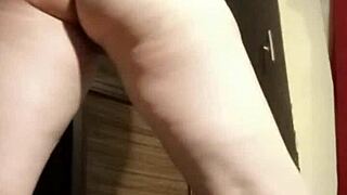 Grey Camgirl Fingers Ass Deeply