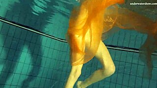 Nastya, show that hot naked body in the pool!