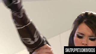 Skinny milf Jennifer Dark's tight pussy drilled by stiff cock