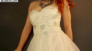 Teen Dances Dirty Solo Masturbation Session