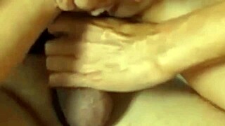 Swollen Pussy Lips Expelling Jets