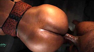 Ebony Couple Explores WET DOGGYSTYLE and SQUIRTING in POV Homemade Fun