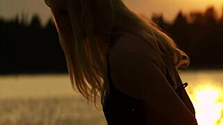 Lesbian threesome in cinema, who rides first?