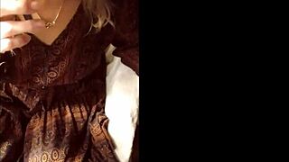 Housewife sucks cock during phone call to mummy, feeling naughty and slutty.