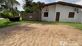 i met a paulista who played beach tennis and invited him to my room