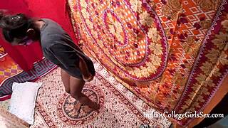 Indian girlfriend pussy fingered for intense orgasm with hard desi fucking in pure india style! 🔥