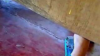 嘿，你今天拍到那个热辣哥伦比亚大学女孩的裙底了吗？