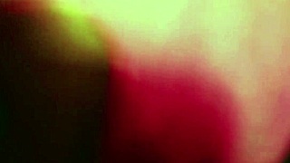 Qween e Pocahontas decidem aliviar o tes�o esfregando as bucetinhas ap�s fofocar sobre o boy