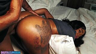 Hey, watch Jordyn Falls take that huge BBC from her boyfriend!