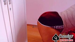 Wife hotwife playing with her giant ass