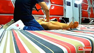 Room Casting 8 Perla Rica Venezolana Jovencita Se Deja Dar Un Masaje En Todo El Cuerpo Hasta Meterle Los Dedos En La Vagina