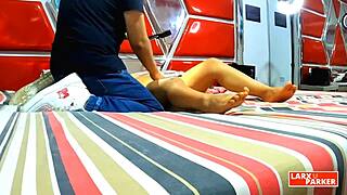 Room Casting 8 Perla Rica Venezolana Jovencita Se Deja Dar Un Masaje En Todo El Cuerpo Hasta Meterle Los Dedos En La Vagina