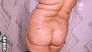 Bath Time with Jerk Off Instructions Featuring Big Ass and Tits