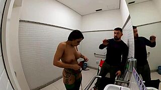 Garota cosplay de jade mortal kombat fazendo sexo dentro do banheiro no halloween - mr matusalem