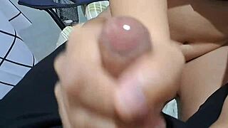 Chubby girl sucks for boyfriend?