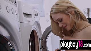 Hey Lauren, show us that flexible natural body again