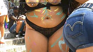 Pride 2016 BBW Flashes Her Curves in Public