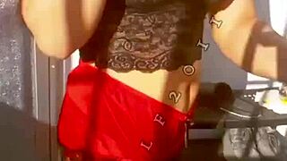 Mas gusto ko sa labas mag finger sa wet pussy 😏