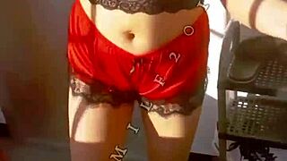 Mas gusto ko sa labas mag finger sa wet pussy 😏