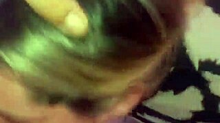 Que rica chupala que le doy me encanta babosiarla toda y que le de toda la leche en la boca
