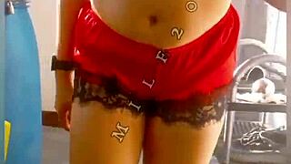 Mas gusto ko sa labas mag finger sa wet pussy 😏