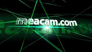 Hey, look at this yummy Mrs. on webcam showing off!