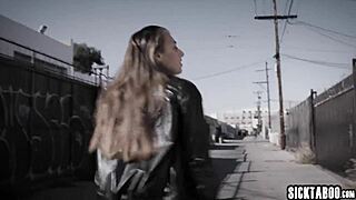 Gia Derza and Evelyn Claire: Best Friends Turn to Pussy Licking After Hot Kissing?