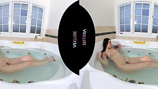 I Watch Beautiful Jade Baker Masturbate In The Bath