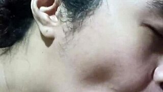 I love to give blowjobs and enjoy the cumshot.