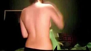 i show how to give a lap dance on webcam