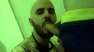 Sexo en publico durante el orgullo de sevilla, que locura, no?