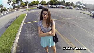 wanna fuck this cute broke teen for cash?