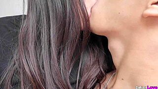 le como la vagina a mi amiga cachonda y me pide que la folle hasta correrme