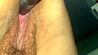 Me masturba mientras chupo y trago todo su semen caliente