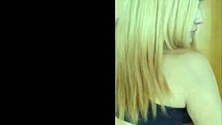 A compilation of asses slapping and bouncing.