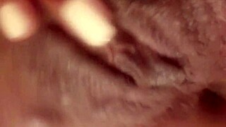 Watch this ebony babe squirt in the morning?