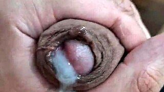 Twink Cumming Solo In Homemade Video