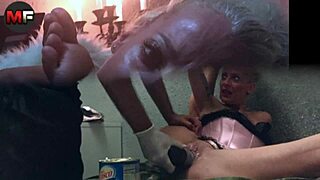 Yelena02 plays with toys and dildos, being a submissive slut 😈