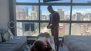 Relaxando e gozando na rola do massagista tântrica jhonny gab sheer e red